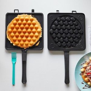 Pampered Chef bubble waffle pan